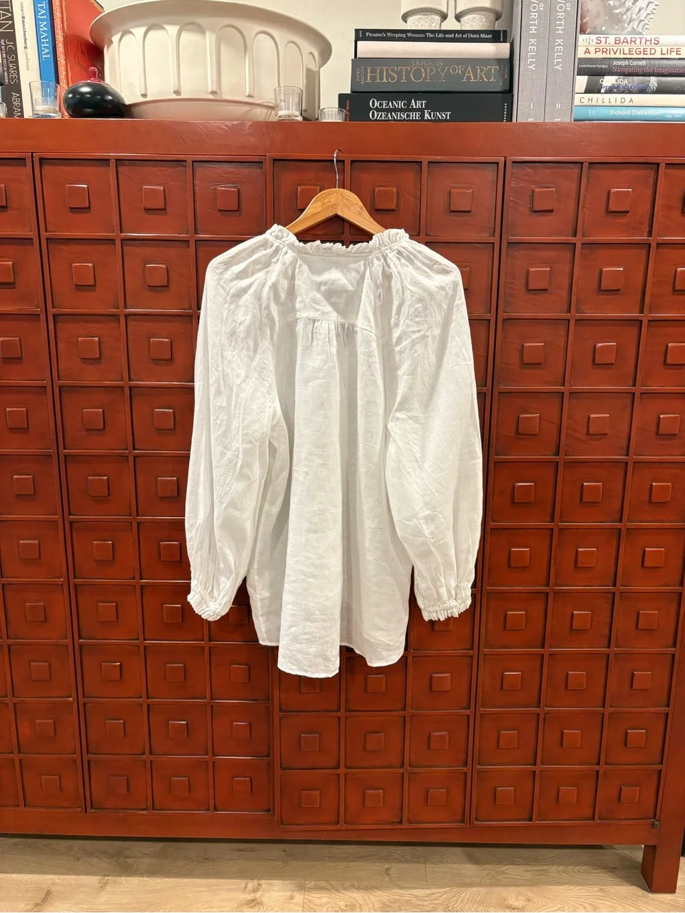 Anthropologie Cream V-Neck Button-Front Puff Sleeve Blouse